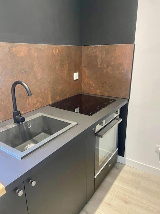 Le 23, Cocon Dans Le Centre Historique Apartment Montauban Exterior photo